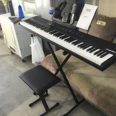 【ALESIS】電子ピアノ（椅子付）　クリーニング済★配送可　管理番号10208