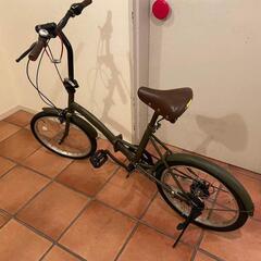 折りたたみ自転車の画像