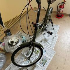 折りたたみ自転車の画像