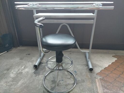 【美品】ガラステーブル　バーカウンターテーブル　バーカウンターチェア