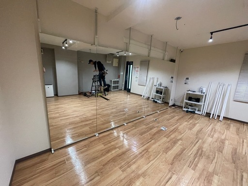 突っ張り式 鏡5枚で¥15000