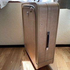 スーツケースの画像