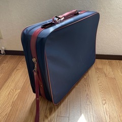 スーツケースの画像