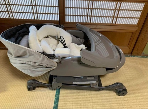 ネムリラ　　オートスウィングおやすみドームコンビ　ハイローチェア