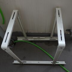 エアコンベランダ吊り下げ金具　手渡し希望価格