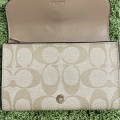 coach クリオウォレットの画像