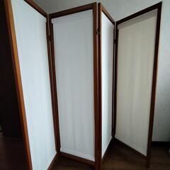 4連 木製 パーテーションの画像