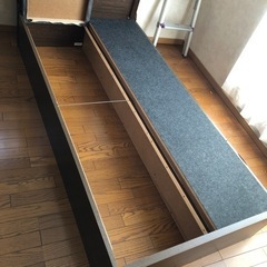収納付きシングルベッドフレーム  2台でも可の画像