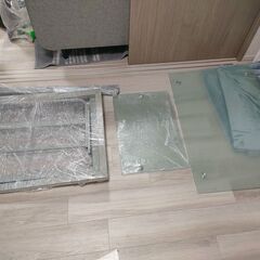 PCデスク　ガラストップ