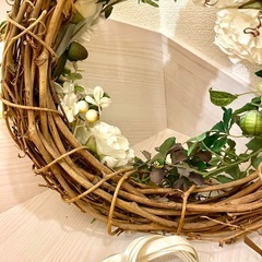 アートフラワー　フラワーレース　アレンジ　薔薇　ホワイト　飾り用　ハンドメイドの画像