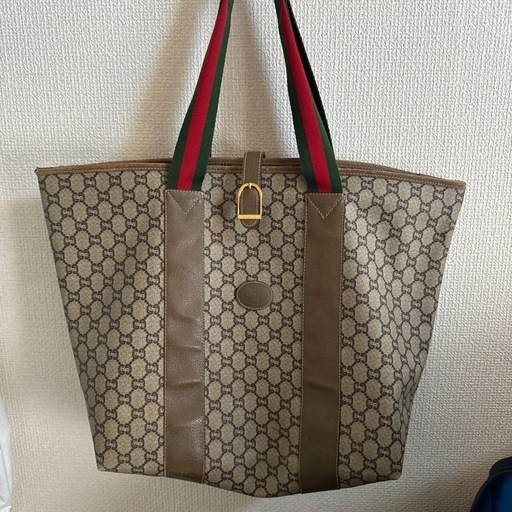 GUCCIプラス