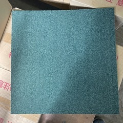 【全て無料で差し上げます】50×50cm タイルカーペット  大量の画像