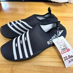 新品22cm アクアシューズの画像