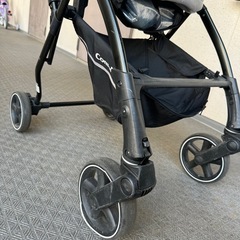 combi AttO A型ベビーカーの画像