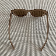 新品 試着のみ LOWRYSFARM ベージュ UVカット サングラス メガネ ローリーズファーム レディース 夏 プール 海の画像