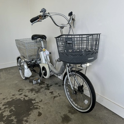 i667(S)★岐阜発　△BRIDGESTONE/Assista/ブリヂストン/電動アシスト三輪自転車/3段変速/バッテリー12.3Ah/防犯有り/現状品　R6.7/5★