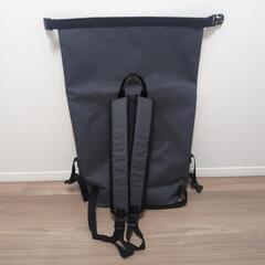【送料込★無印良品　耐水生地を使ったリュックサック　グレー】の画像