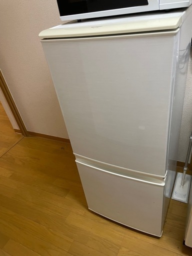 冷蔵庫（SHARP 137L ホワイト）