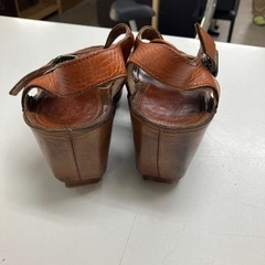 ☆値下げ☆K2408-071 SAYA ウエッジソールサンダル ブラウン レザー サイズ表記なし キズ汚れ有りの画像