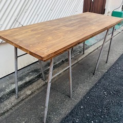 【武蔵小山店】 インダストリアル　作業台　テーブル　アイアン　木製　検　ビンテージ　ジャーナルスタンダード　アクメファニチャー　アクメ　関家具　クラッシュゲート　ノットアンティークス　アンティーク　ワークデスク　ワーキングテーブル　フランス　カフェ　ソファ　テーブル　ローテーブル 木製天板 アイアン脚 アイアンテーブル 低めテーブル カフェテーブル センターテーブル インダストリアルテーブル ヴィンテージ風テーブル 男前インテリア 無垢天板 ローデスク 作業台 ナチュラル家具 の画像