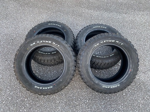 マッドタイヤ　15インチ