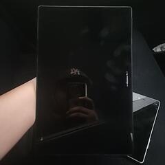 Androidタブレット、arrowsスマホの画像