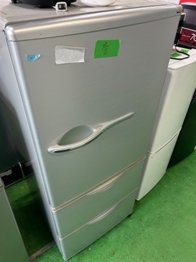早い者勝ち大セール‼️‼️＋ご来店時、ガンお値引き‼️AQUA(アクア) 2012年製 255L 3ドア冷蔵庫?