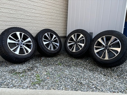 MINI F60クロースオーバー 16インチスタッドレスタイヤ