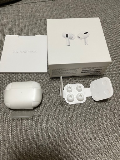 Apple Air Pods Pro、AnkerスタンドQi充電器、モフトMagSafeスタンドケース