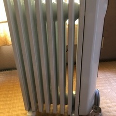 デロンギ(DeLonghi)オイルヒーターの画像