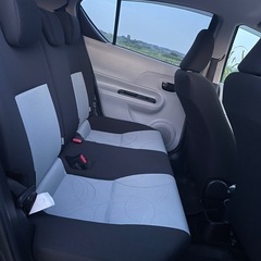 トヨタアクア　燃費の良いハイブリッド車の画像