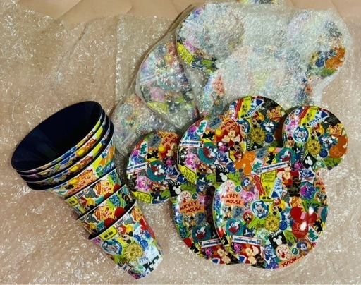 ディズニーランド　フェイス柄プレート・ボウル・コップセット