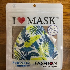 ハンドメイド　琉球風マスク　携帯ティッシュ入れの画像