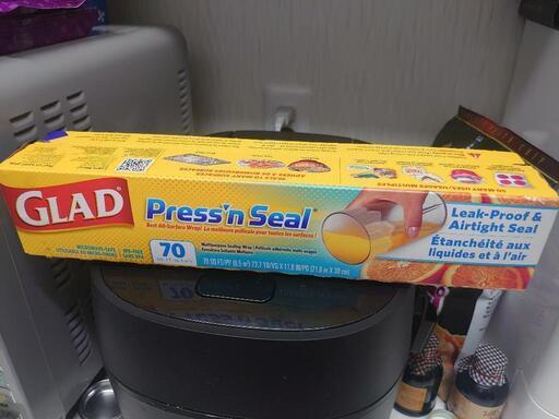 新品　GLAD Press’n Seal プレスンシール　ラップ　コストコ