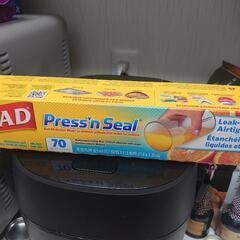 新品　GLAD Press’n Seal プレスンシール　ラップ...