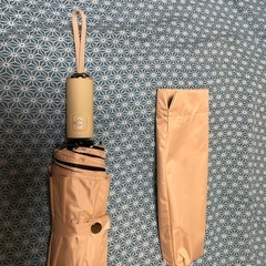 値下げ‼️ 
自動開閉  折り畳み日傘(雨と兼用)の画像