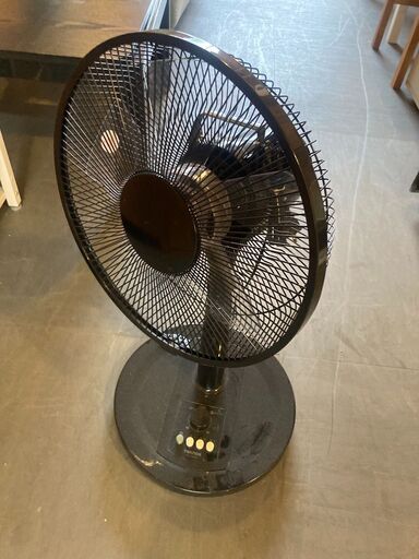 ☆中古￥2,800！TEKNOS　30㎝リビングメカ扇風機　家電　KI-1743(K)型　2019年製　【BH004】