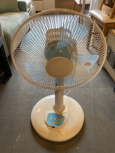 ☆中古￥3,500！30㎝リビング扇風機　家電　2022年製　JN-ARLF30-WH型　【BH006】