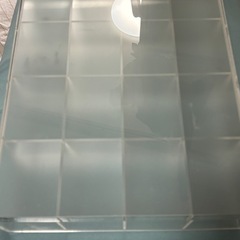 値下げ　無印　後ろが透けないアクリルコレクションボックスの画像