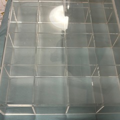 値下げ　無印　後ろが透けないアクリルコレクションボックスの画像