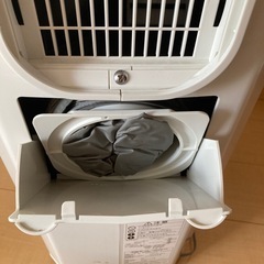 
中古 移動式エアコン　コンパクトエアコン 排気ダクトパネル完備 の画像
