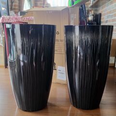 大きめの鉢（花瓶ジャンルで出していますが底に穴あり）。高さ６０ｃ...