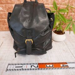 ジャンニ ヴェルサーチ レザー バックパック リュックサック