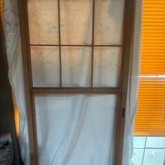 雪見障子　（下部の一部がスライドし、ガラス張りになってます）の画像