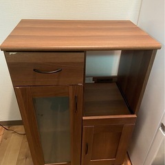 【決まりました】キャスター付き　レンジボード　レンジ台　食器棚の画像