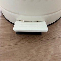 差し上げます！ニトリ　ペダルペールゴミ箱　ホワイトの画像