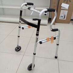 ★ジモティ割あり★  歩行スタンド シルバー H85×D57×W60 クリーニング済み HJ3918の画像