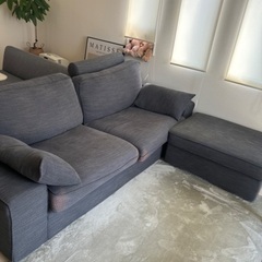 IKEA三人掛けソファーの画像