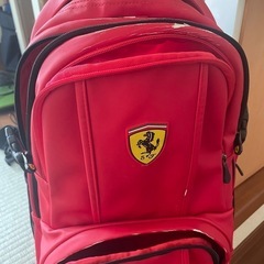 フェラーリのリュック