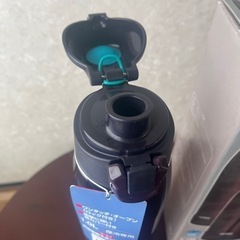 未使用品  THERMOS 真空断熱スポーツボトル  1Lの画像